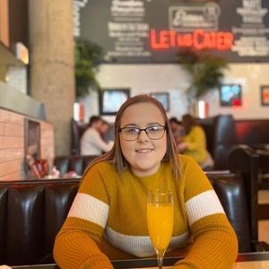 Meet your Posher, Kayla